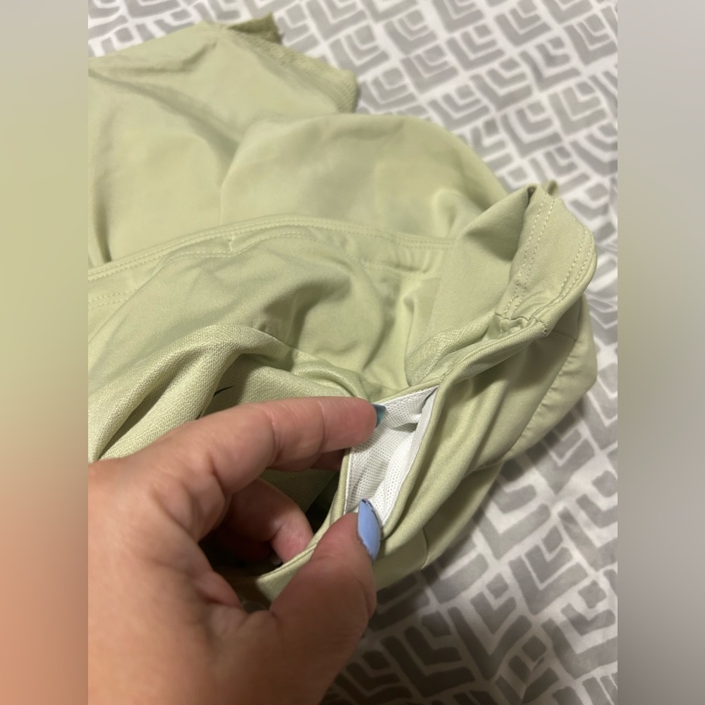 NWT Nike Dri-fit Running Olive Aura shorts w/ drawstring and liner-Size l/xl - Picture 7 of 13
